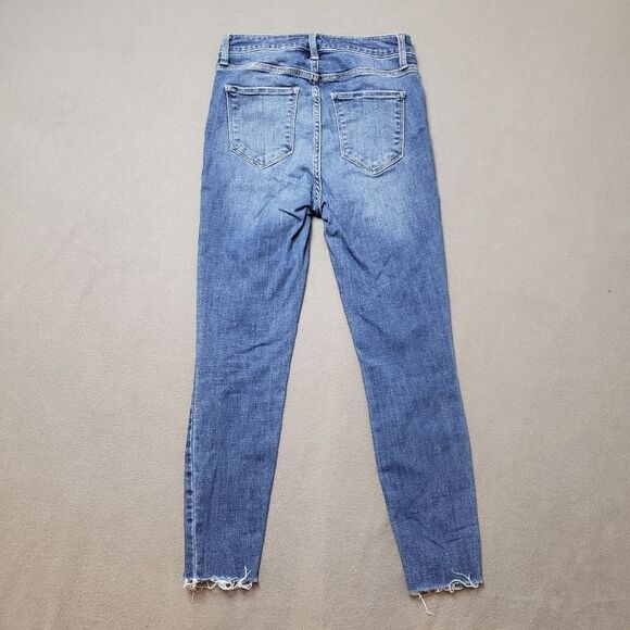 Carly Jean - Kenny jeans button fly high rise med wash. Size 5 crop - Picture 3 of 14